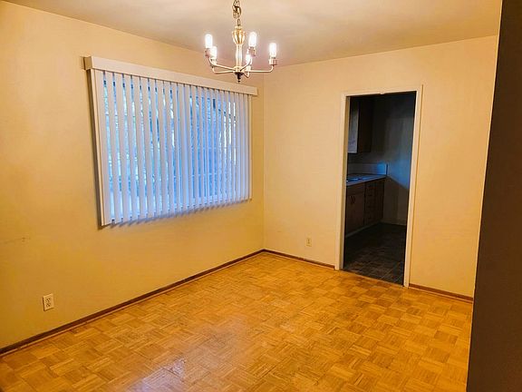 4th image of 908 Middle Ave #X