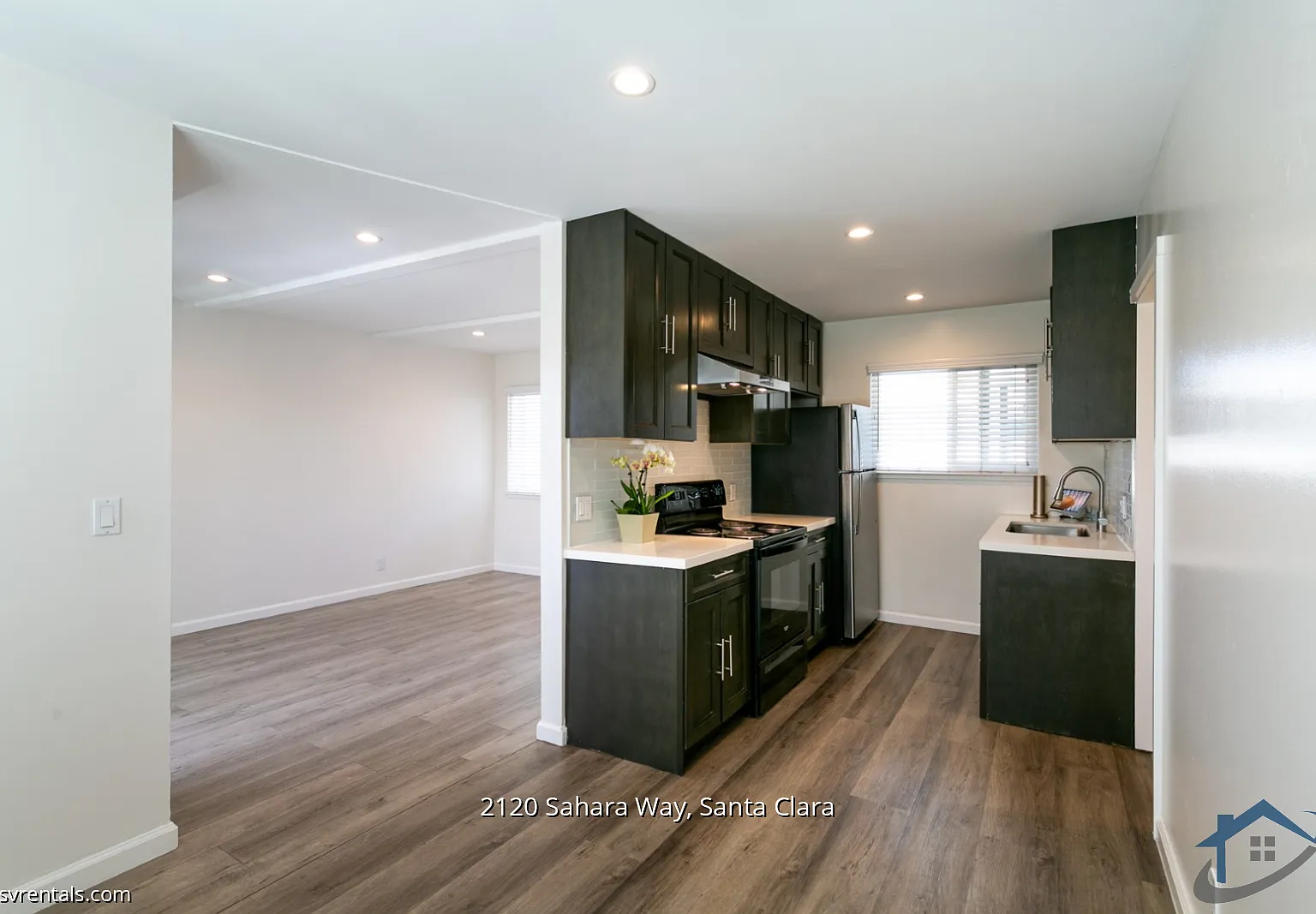 2 bed, 760 sqft, $2,995 — Photo 3