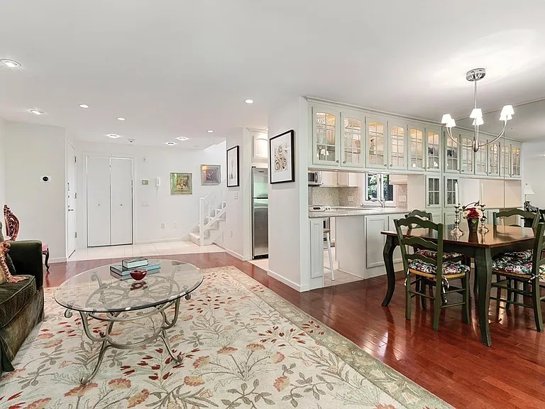 243 Perkins St #1 — Photo 6