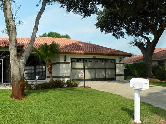 1st image of 427 Firethorn Ave