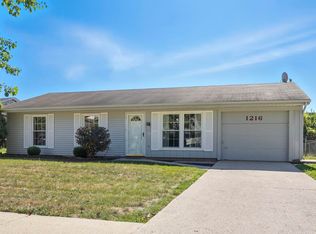 1216 Applewood Rd, Fort Wayne, IN 46825