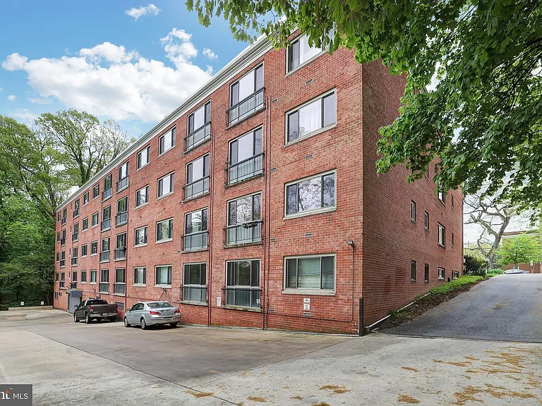 2711 Ordway St NW #302 — Photo 34