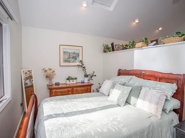 115 Ayers Point Rd — Photo 9