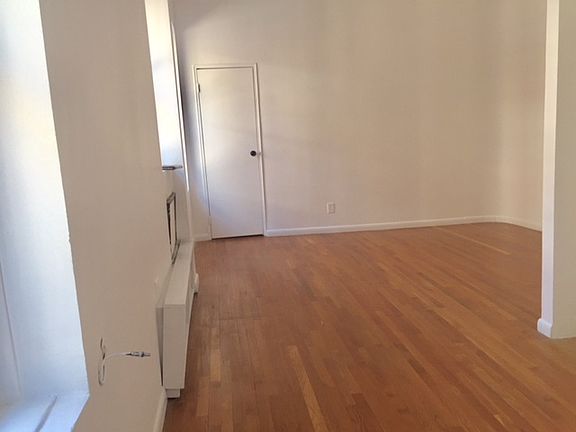 2nd image of 200 W 81st St APT 33