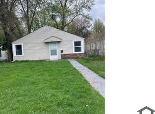 942 Roosevelt St #2, South Bend, IN 46616
