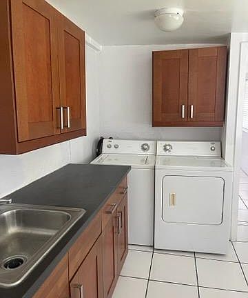 2nd image of 2811 Indian Creek Dr APT B
