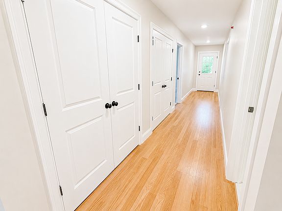 4th image of 36 Van Buren St #1