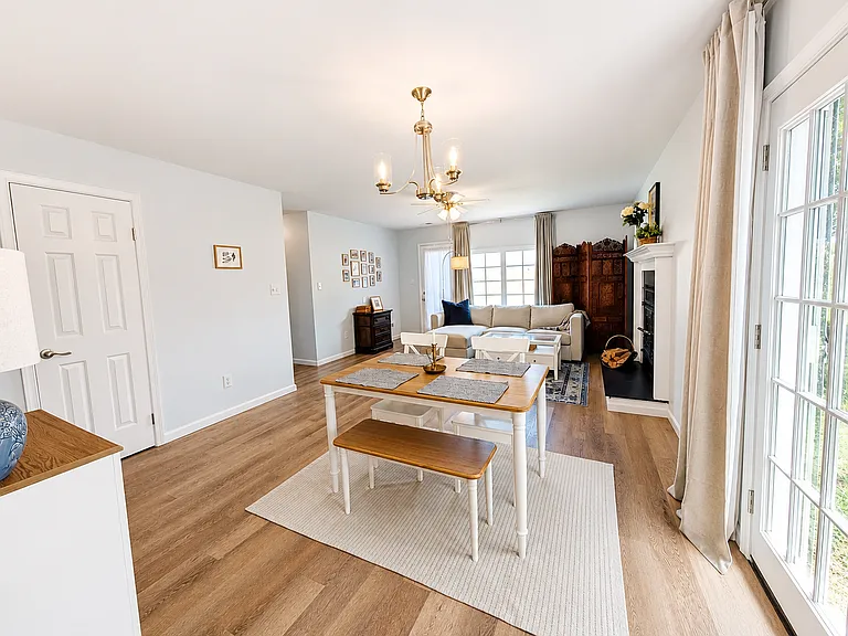Living/Dining Room