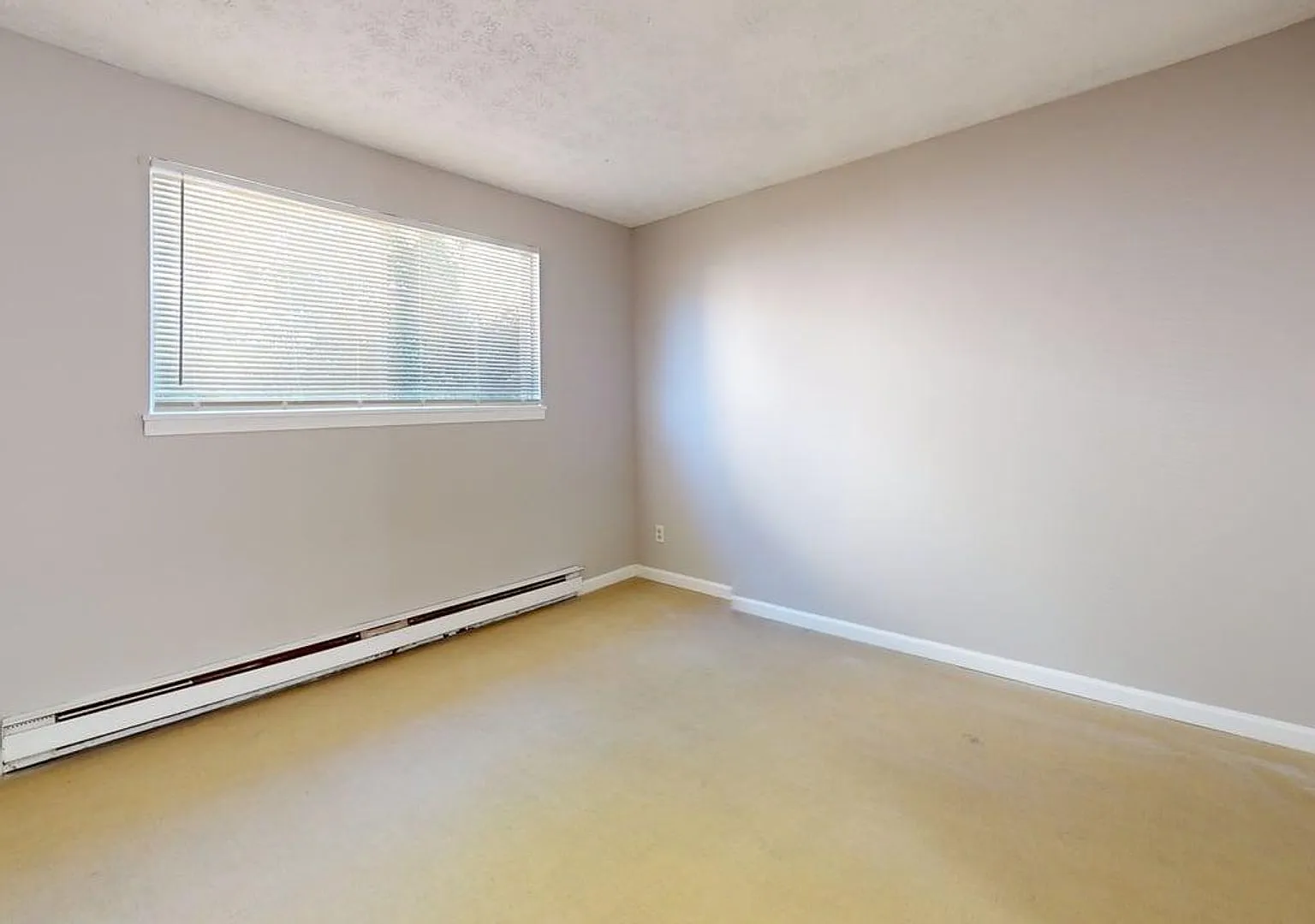 1315 Logan Ave NW — Photo 3