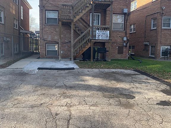 2nd image of 13937 S School St #2
