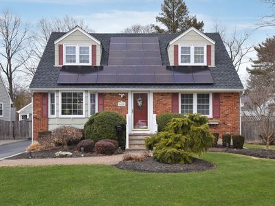 618 6th Ave W, East Northport, NY, 11731