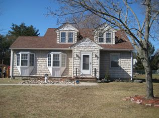 596 Peter Ave, Toms River, NJ 08753