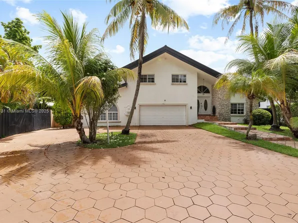 10723 SW 142nd Ct, Miami, FL 33186