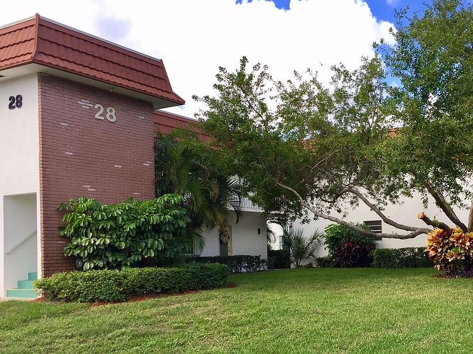 1st image of 1225 NW 21st St Unit 28-2811