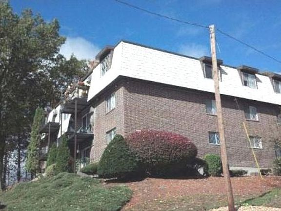 4th image of 4 Pembroke Dr Unit 24