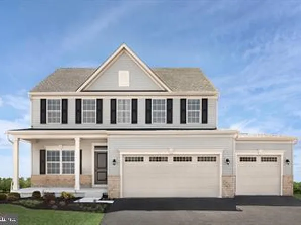 9715 Stewartown Rd #P02, Montgomery Village, MD 20886