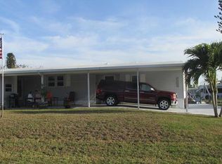 5039 Curlew Dr, St James City, FL 33956
