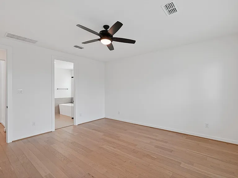 9437 Pacific Crest Ct — Photo 20