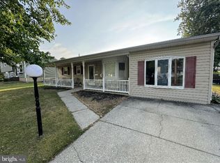 46 Gulph Mill Rd, Somers Point, NJ 08244