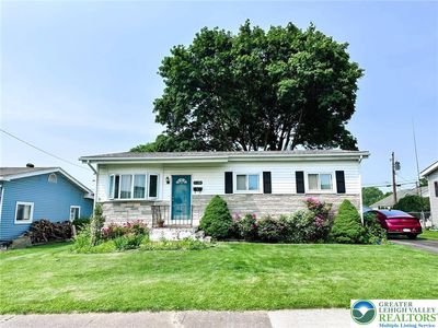 526 Faith Dr, Catasauqua, PA, 18032