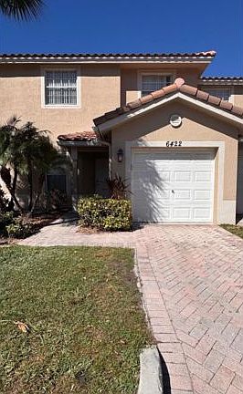 2nd image of 6422 Park Lake Cir