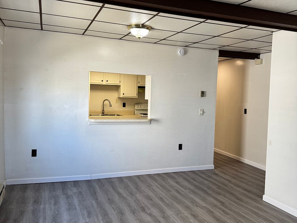 1st image of 225 E Orvis St #1