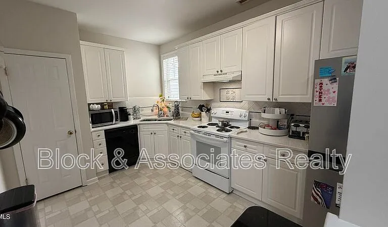 11034 Louson Pl — Photo 10