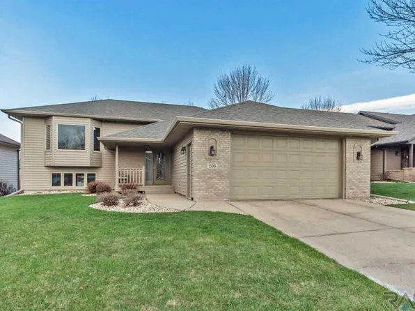 205 N La Salle Ave, Sioux Falls, SD 57110