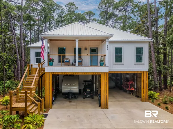 133 Beauregard St, Dauphin Island, AL 36528
