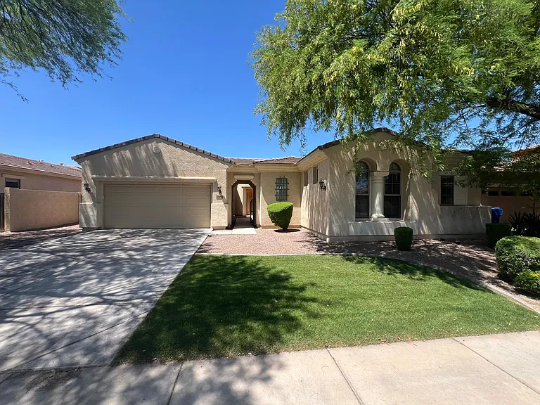 2644 S Four Peaks Way — Photo 1
