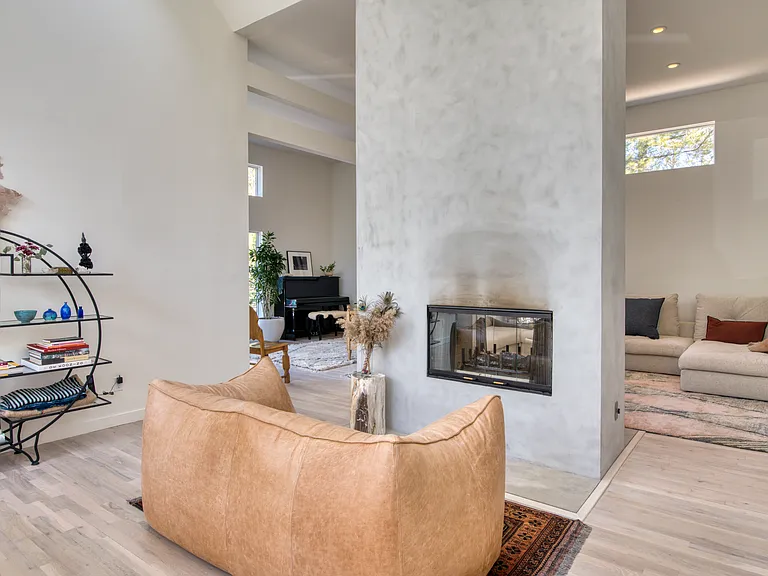 7 Chatfields Ln — Photo 3