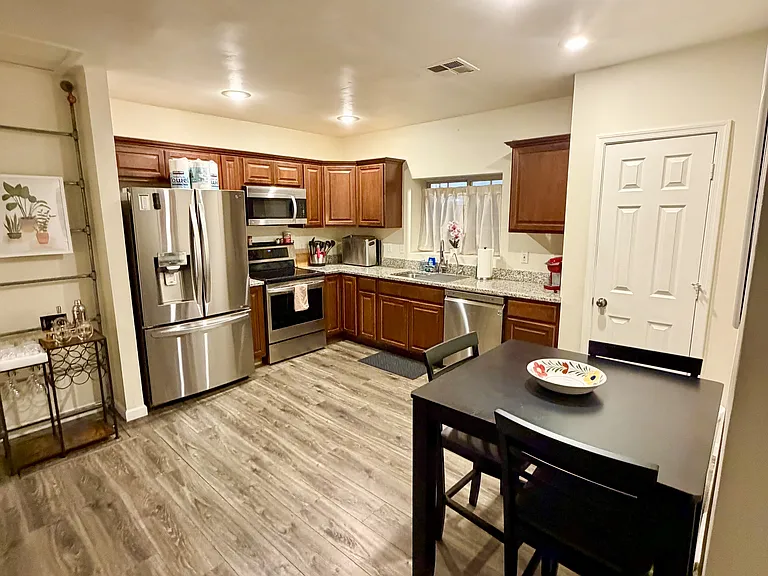 1131 E Virginia Ave — Photo 16
