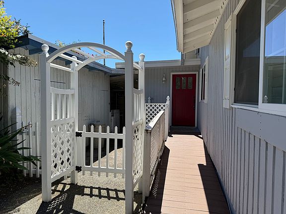 3rd image of 2814 Mission Beach Heights Rd