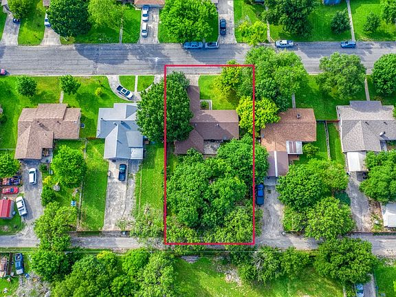 2nd image of 129 N Bluebonnet Dr