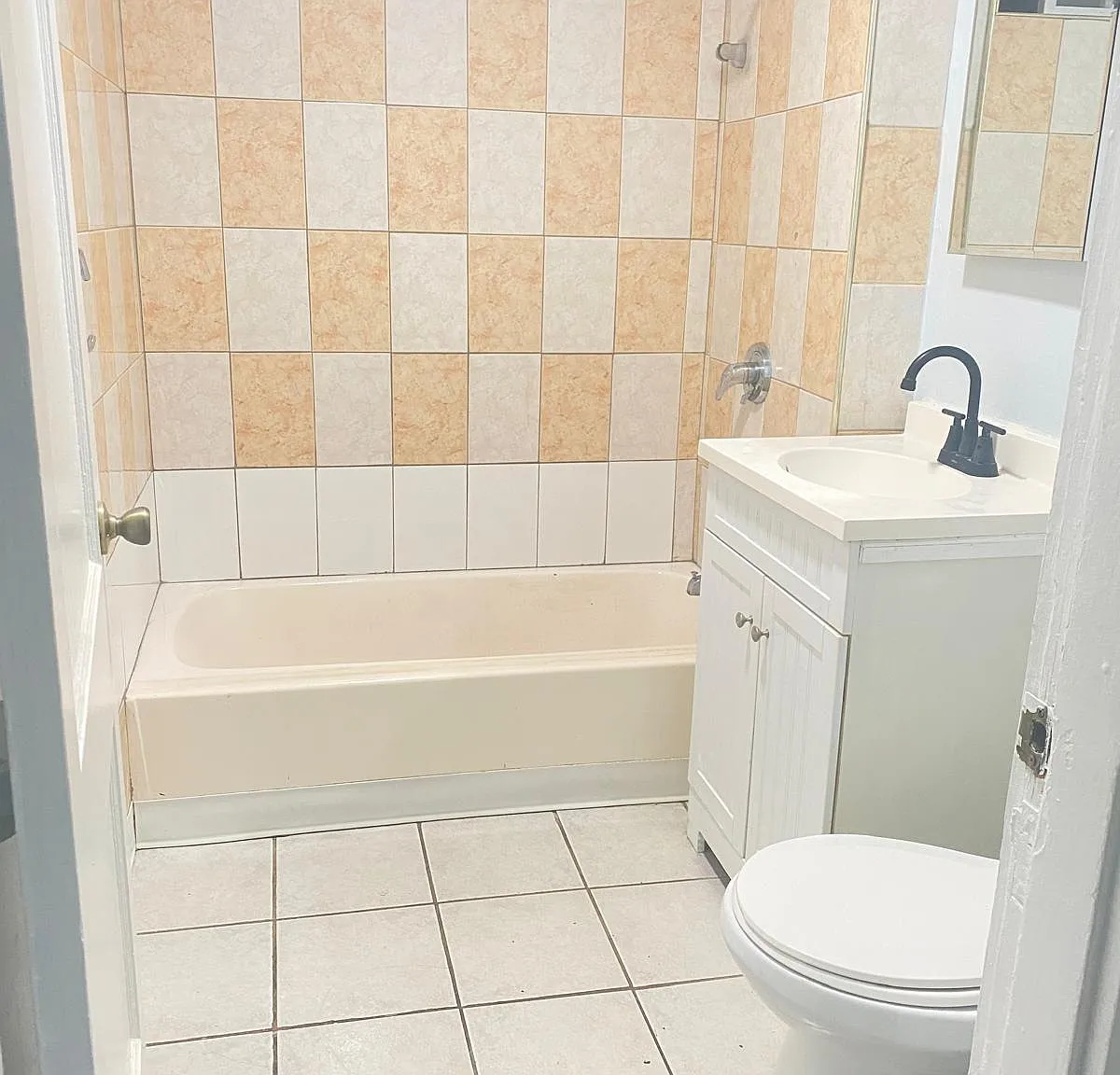 3 bed, $2,750 — Photo 2