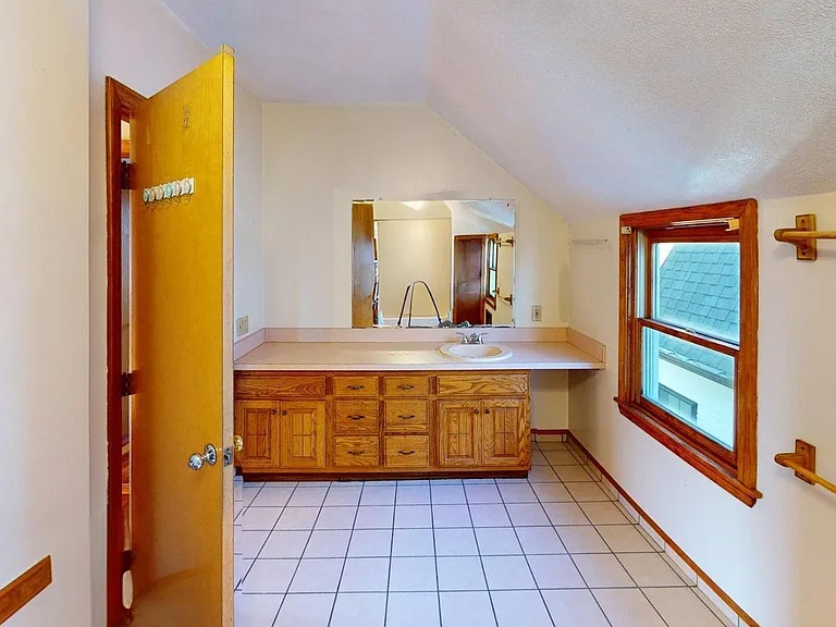 27 Princeton St #2 — Photo 33