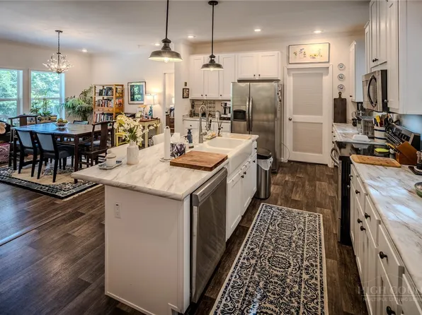 211 Wild Daisy Lane, Beech Mountain, NC 28604