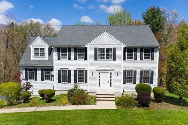 1st image of 48 Rosemont Dr