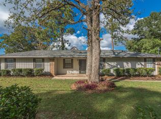 3057 Auburn Rd, Crestview, FL 32539