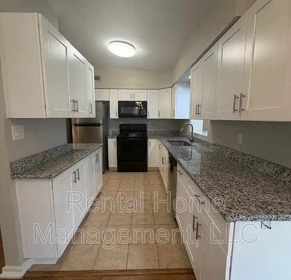 503 Shannon Rd — Photo 2