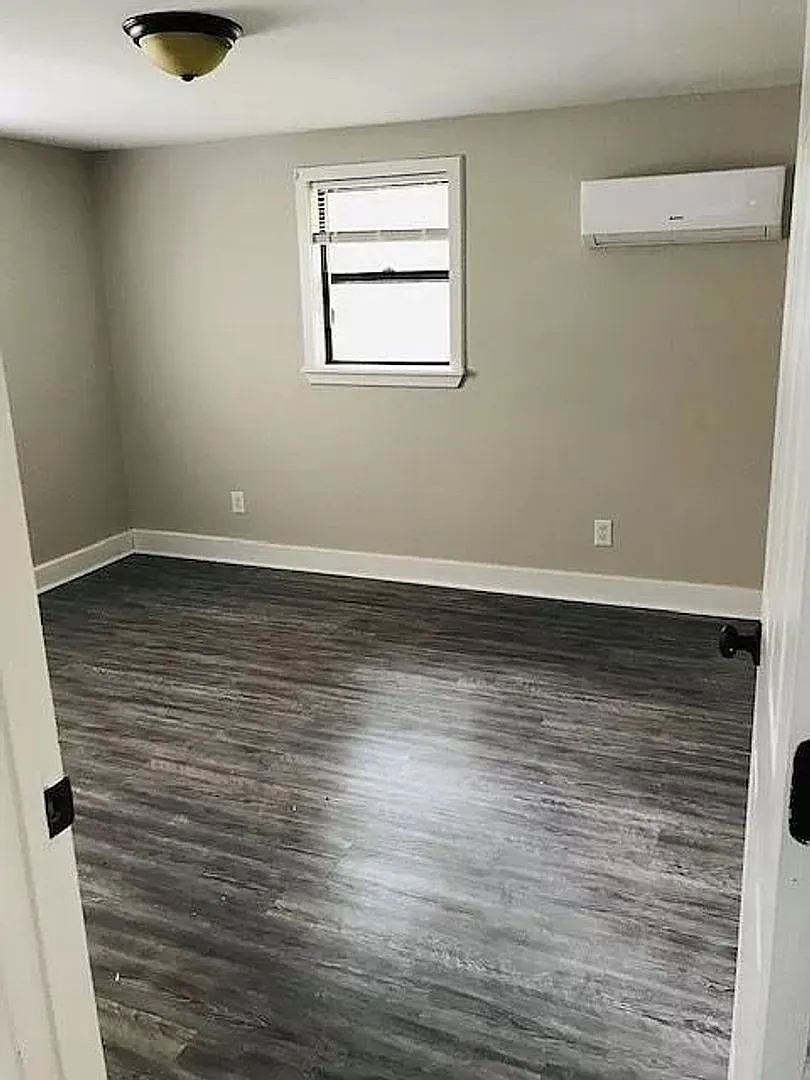 Room in 2 Bedroom Home at Heathcliff St — Photo 4
