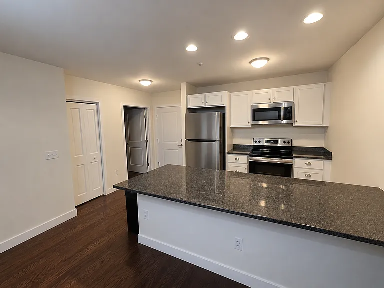 65 Central St #2 — Photo 1