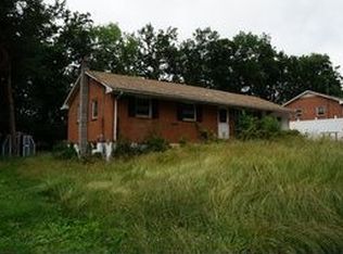 839 14th St, Radford, VA 24141
