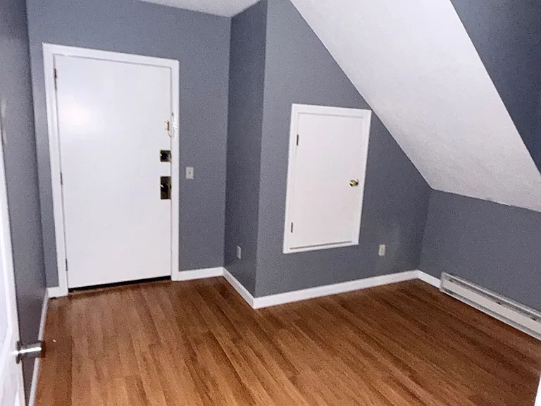 99-101 Beacon Ave #3 — Photo 6