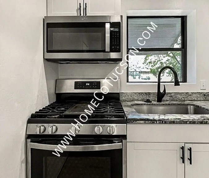 3435 E Elida St — Photo 8