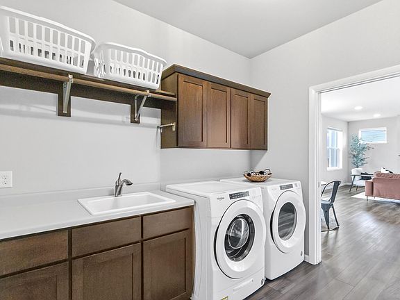 4th image of 9725 Tawny Acorn Dr