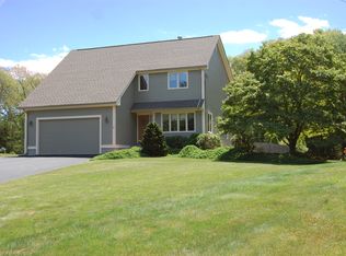 11 Summer Ct, Smithfield, RI 02917
