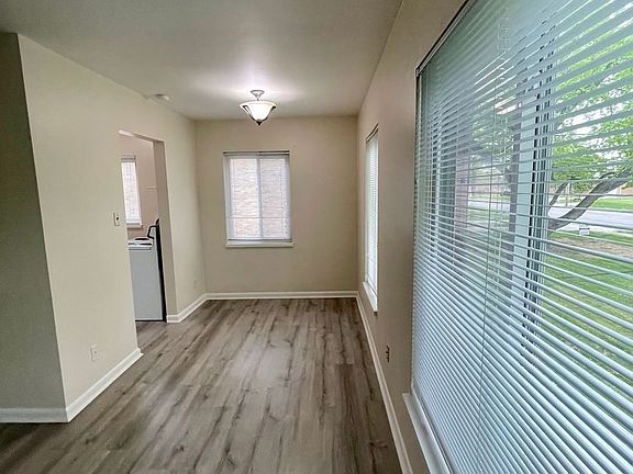 3rd image of 3001 Grand Ave APT 4