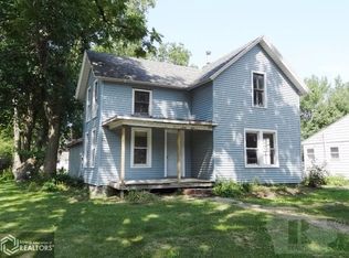 1405 West St, Grinnell, IA 50112