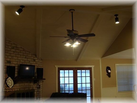 2nd image of 217 Portsmouth Dr